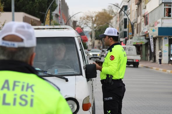 Gönen'de Geniş Kapsamlı Trafik ve Asayiş Denetimi