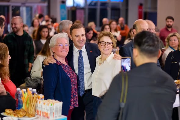 Balıkesir'de Öğretmenler Günü Coşkuyla Kutlandı