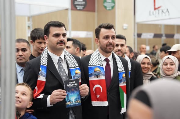 AK Parti Balıkesir Milletvekili Ali Taylan Öztaylan Bahçelievler Kitap Fuarı Açılışında