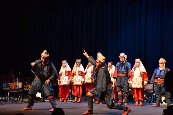 Altıeylül Belediyesi, 3 Aralık Dünya Engelliler Günü'nde Anlamlı Bir Konsere Ev Sahipliği Yaptı