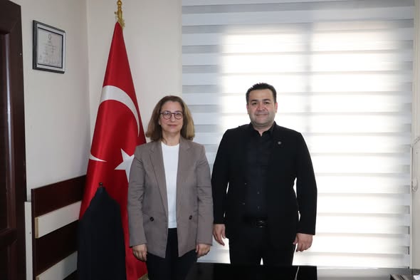 Kırkağaç Belediye Başkanı'ndan Yeni MYO Müdürüne Hayırlı Olsun Ziyareti