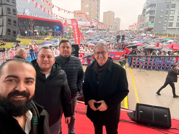 CHP'den Seçim Talebi Vurgusu: Denizli'de Yağmur Altında Miting