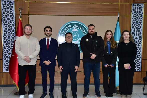 Balıkesir'de Gençlik ve Üniversite İş Birliği Güçleniyor