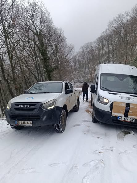 Gönen'de Kar Yağışı Hayatı Olumsuz Etkiledi: Mahsur Kalan Hasta Kurtarıldı