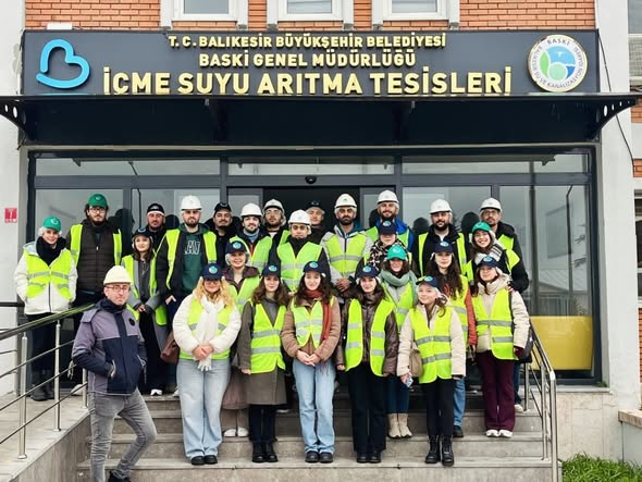 Balıkesir'de Suyun Yolculuğu: Tıp Öğrencileri Arıtma Tesisini Gezdi