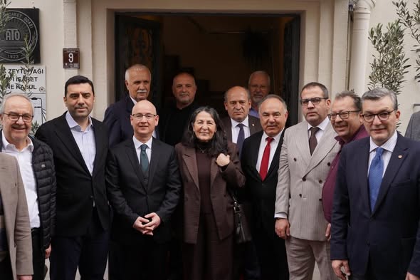 Balıkesir'de Kuzey Ege Zeytinyağı Lisanslı Depoculuk Anonim Şirketi'nin Kuruluşu Gerçekleşti