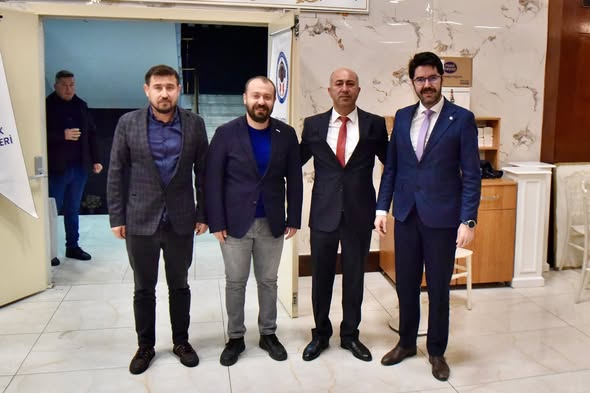 Altıeylül Belediye Başkan Yardımcıları Elektrik Teknisyenleri Odası İftarında