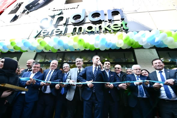 Balıkesir'de Yerel Üretimin Yeni Adresi: Ondan Yerel Market Açıldı
