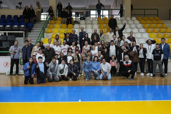 Burhaniye Belediyespor, Edirne DSİ'yi 85-75 Mağlup Etti: Ligi 6. Sırada Sürdürüyor