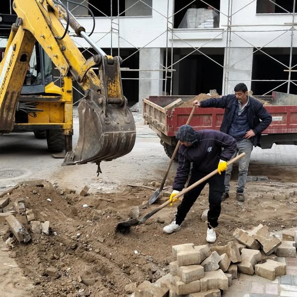 Edremit Belediyesi Kadıköy'de Yol Tamiratına Başladı: Altyapı Çalışması Sonrası Bozulan Yollar Onarılıyor