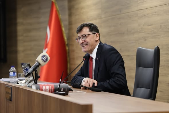 Kütahya Belediyesi Nisan Meclisi: 2025 Değerlendirmesi ve Türkiye 7.'liği