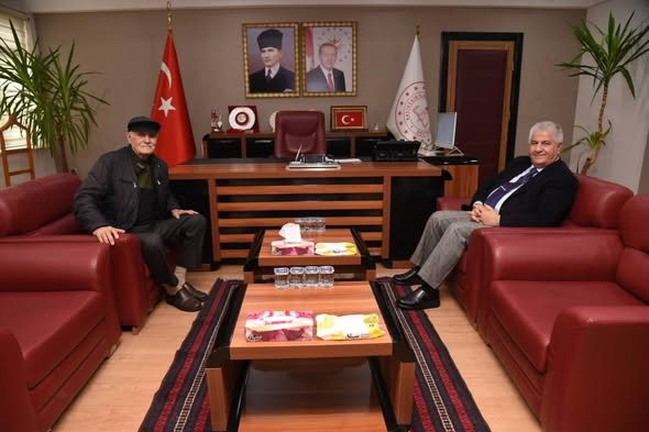 Emekli Müfettişten Balıkesir Milli Eğitim Müdürü'ne Hayırlı Olsun Ziyareti