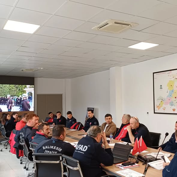 Balıkesir İtfaiyesi ve AFAD Arama Kurtarma Akreditasyonu Görüştü