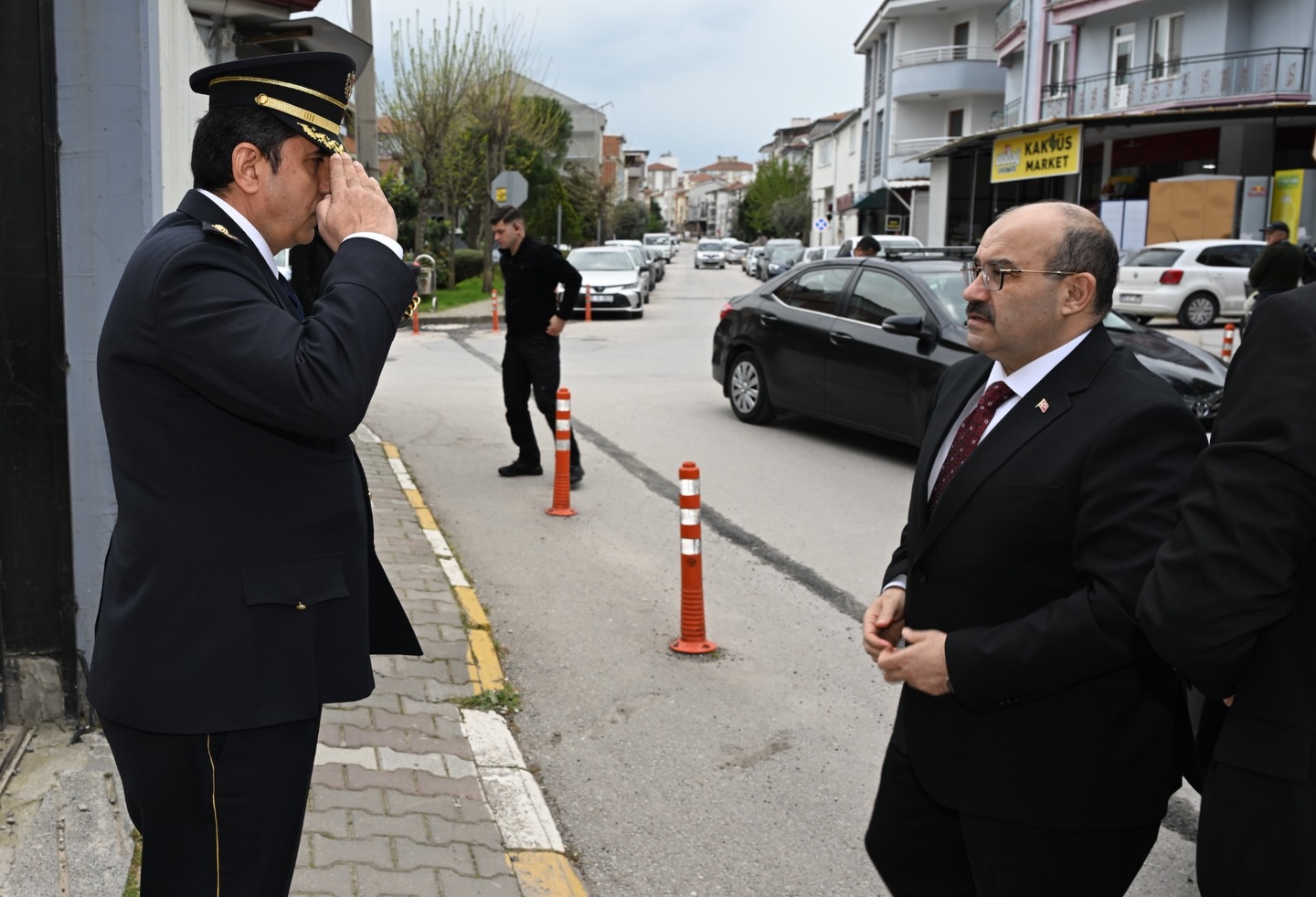 Balıkesir Valisi'nden Polis Haftası'nda Emniyet'e Ziyaret