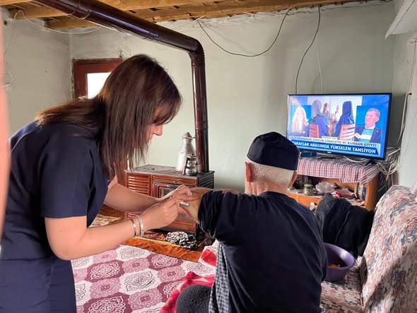 Kepsut'ta 18 Mahalleye Mobil Sağlık ve Yoğun Hizmet Seferberliği