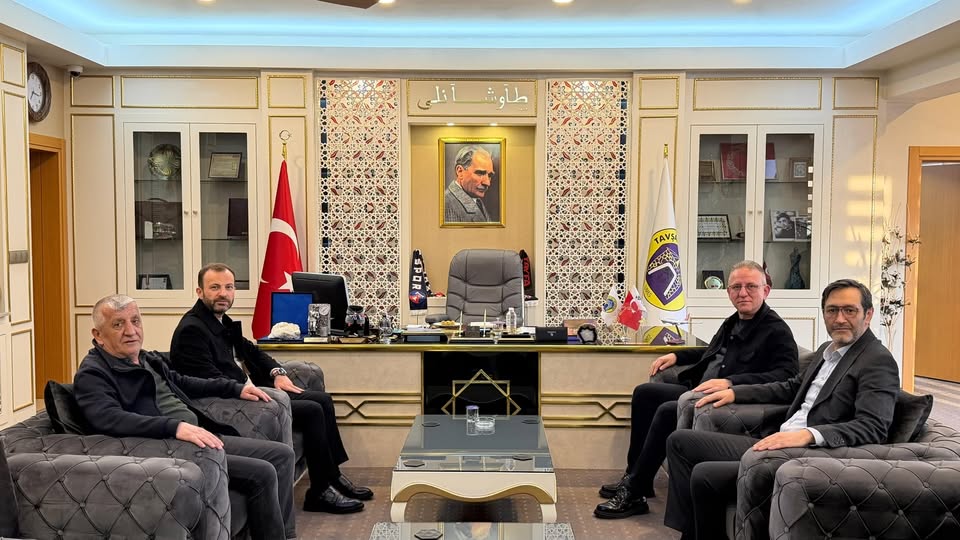 Milletvekilleri ve TSO Başkanı'ndan Tavşanlı Belediyesi'ne Ziyaret