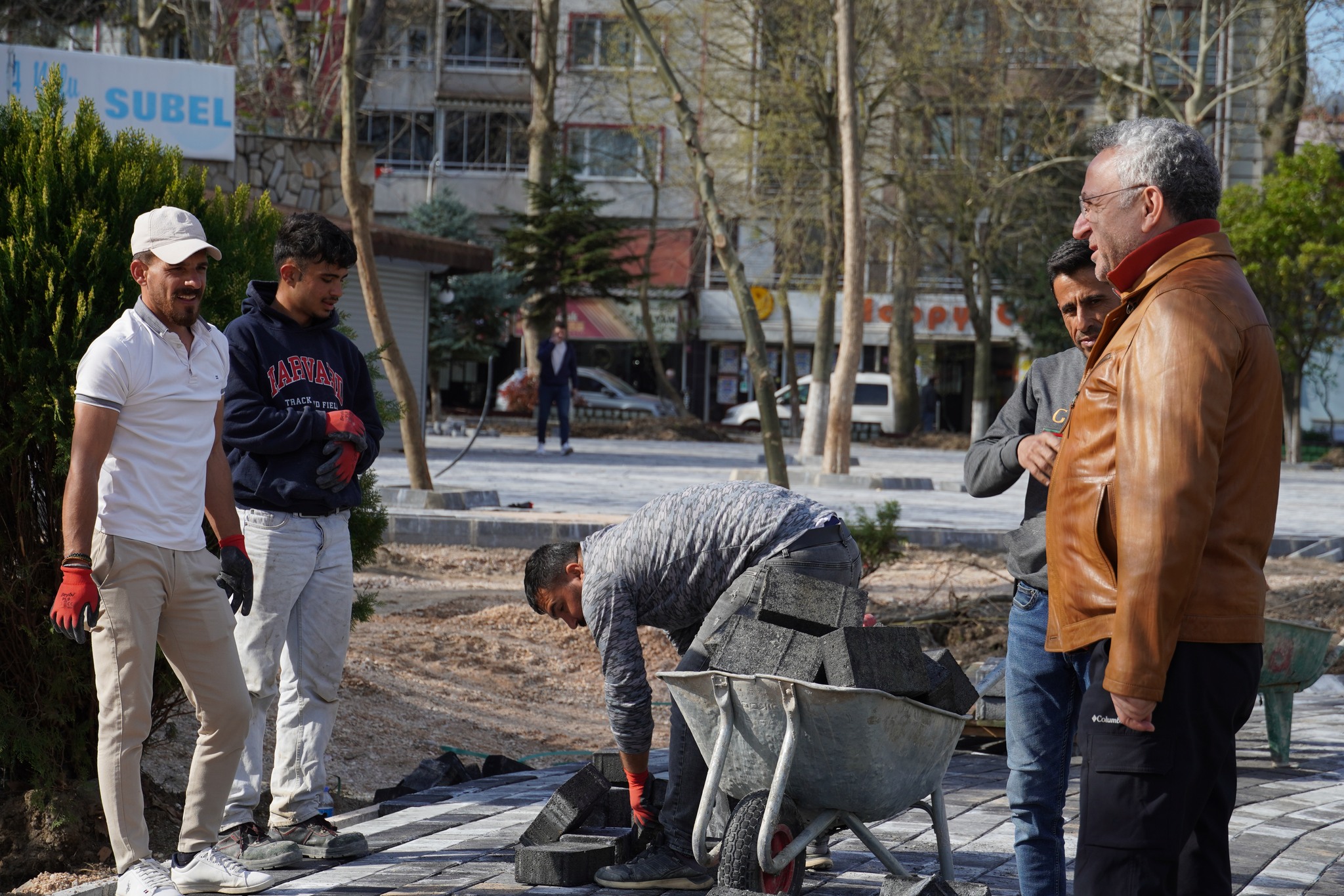Susurluk'ta Atatürk Parkı Yenileniyor | Başkan Semizel İncelemede