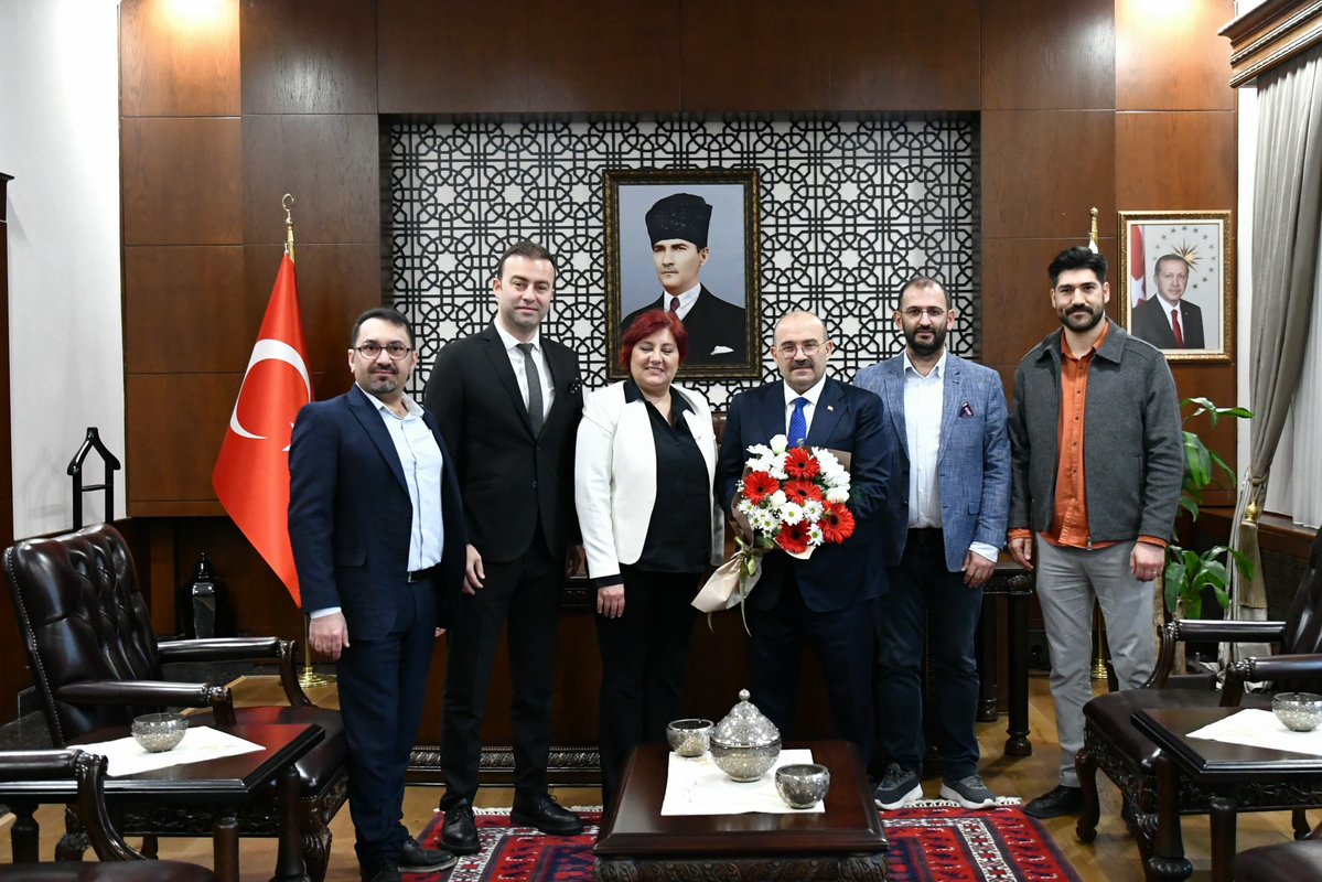 Balıkesir'de Optisyenler Odası'ndan Vali Ustaoğlu'na Ziyaret