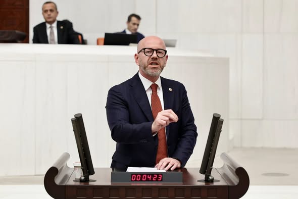 CHP'li Sarı'dan Torba Yasaya Sert Tepki: Meclis Değersizleştiriliyor