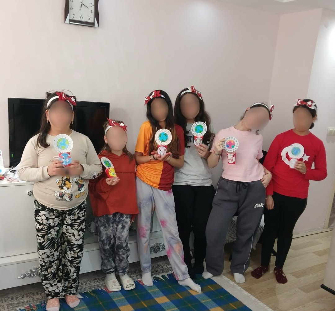 Balıkesir'de 23 Nisan'da Koruma Altındaki Çocukların El Emeği