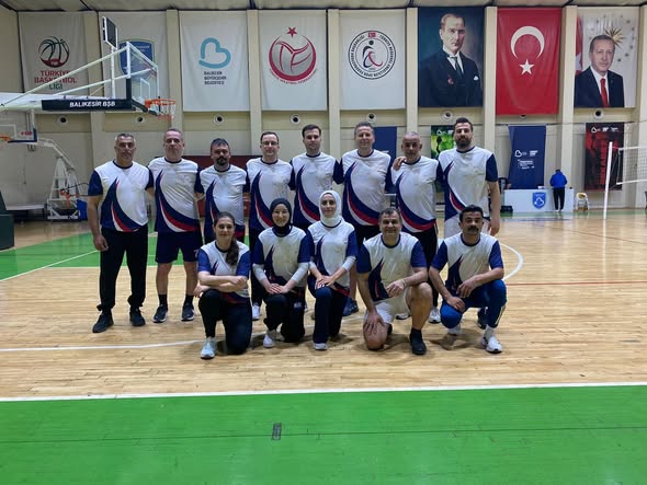 Havran Belediyesi Voleybol Takımı, Gömeç'i 3-0 Mağlup Etti