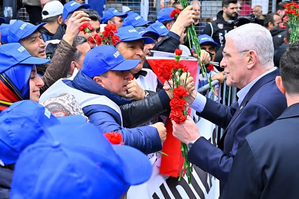 İYİ Parti Balıkesir, TÜRK-İŞ'in Edirne'deki 1 Mayıs Mitingine Katıldı