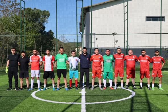 Balya'da Kurumlar Arası Halı Saha Turnuvası Başladı
