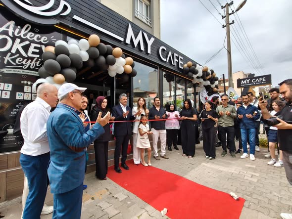 Karesi Belediyesi'nden Sakarya Mahallesi'ndeki Yeni Kafeye Ziyaret