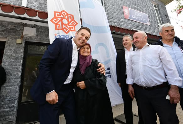 Şamlı'ya Çifte Açılış: Kültür Evi ve Kapalı Pazar Yeri Hizmete Sunuldu