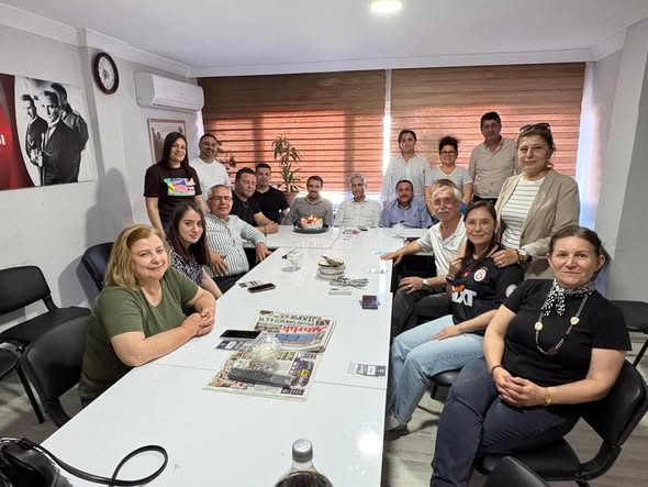 CHP Karesi İlçe Yönetim Kurulu Toplantısını Gerçekleştirdi