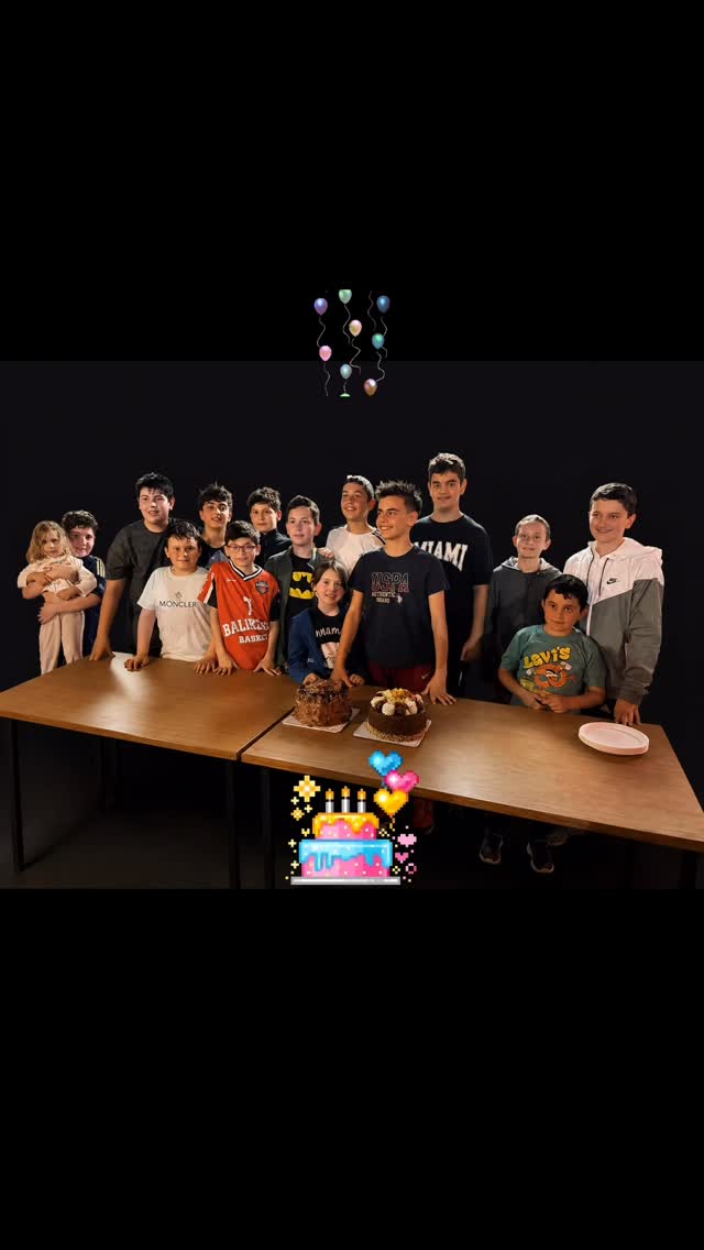 Balıkesir Basket U12 Takımı, Furkan Selim'in Doğum Gününü Kutladı