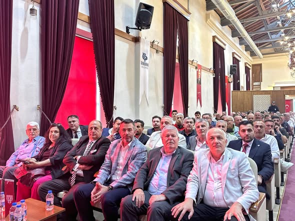 Bandırmaspor Genel Kurulu Sonuçlandı: Murat Karakoç Başkan Seçildi