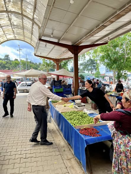 Bayramiç'te Kurban Bayramı Öncesi Esnaf Ziyareti