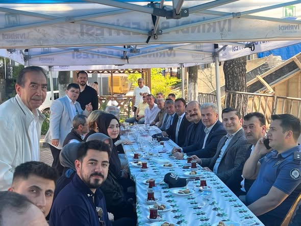 Dr. Mustafa Canbey'den İvrindi'de Bayramlaşma Mesajı