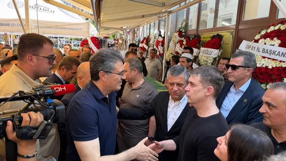 Ensar Aytekin'den Birlikteyiz Mesajı: CHP'li Vekilden Siyasi Birlik Vurgusu