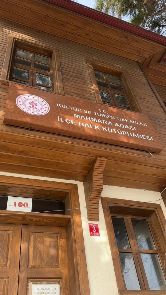 Marmara İlçesi'nde Tarihi Bina, Yeni Haliyle Kütüphane Olarak Hizmet Verecek