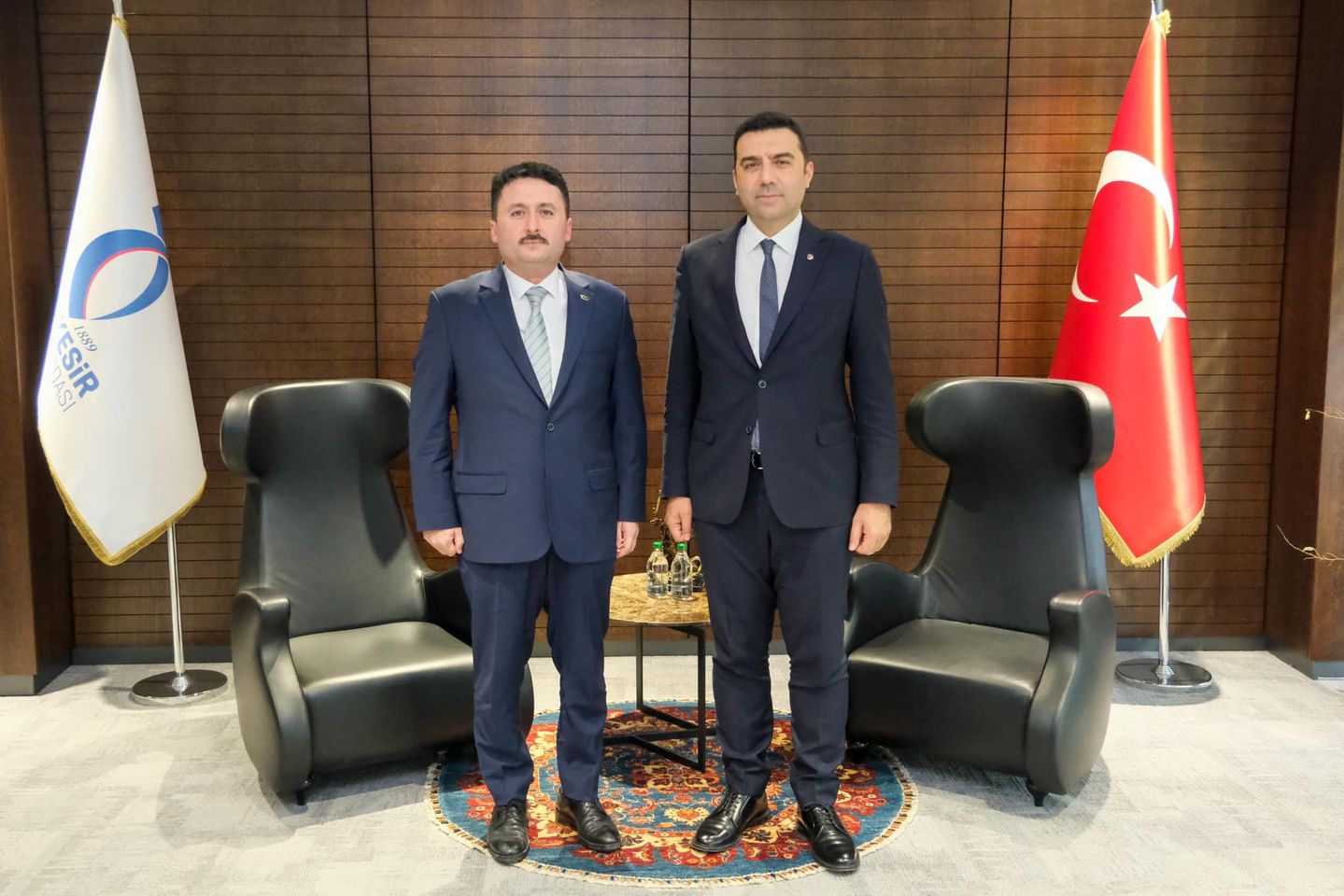 Balıkesir Belediye Başkanı, Ticaret Odası ile İşbirliği Konusunda Görüşmek Üzere Bir Araya Geldi
