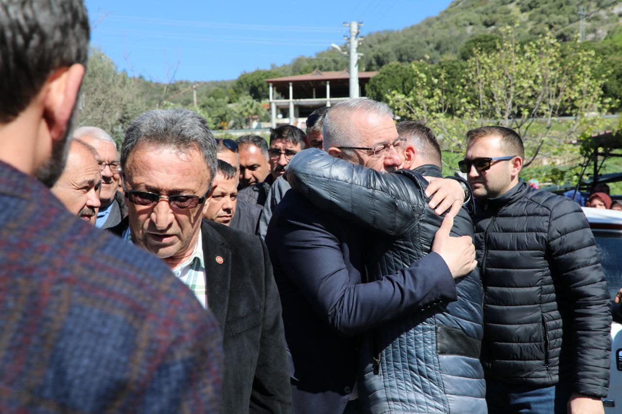 Edremit Belediyesi tarafından düzenlenen törenle emekli çalışan Sami Yüce son yolculuğuna uğurlandı