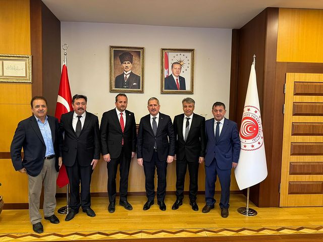 AK Parti Bursa Milletvekili Refik Özen, Simitçi Esnafını Dinledi