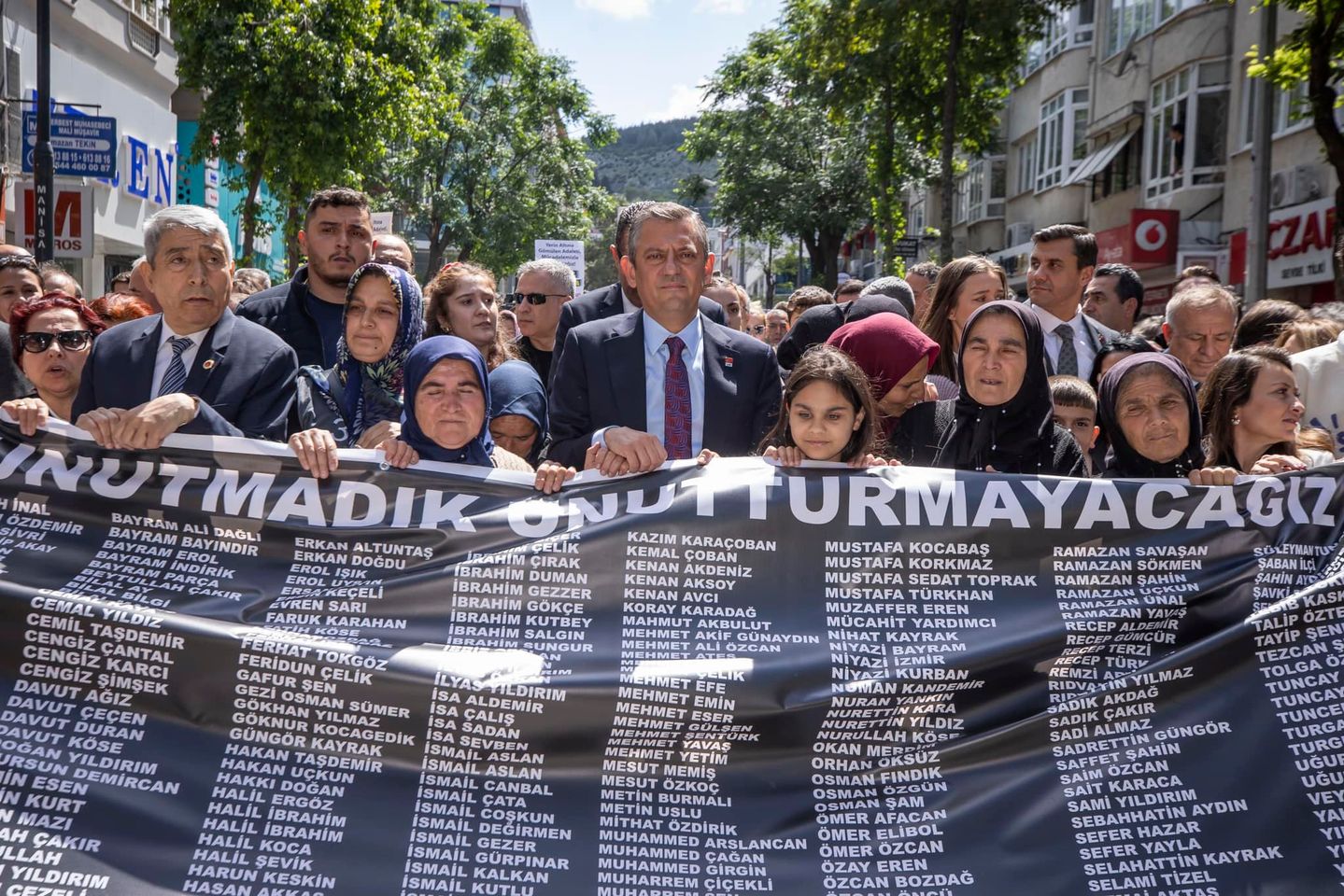 CHP İzmir, Soma Maden Faciasının 10. Yıldönümünde Anma Töreni Düzenledi