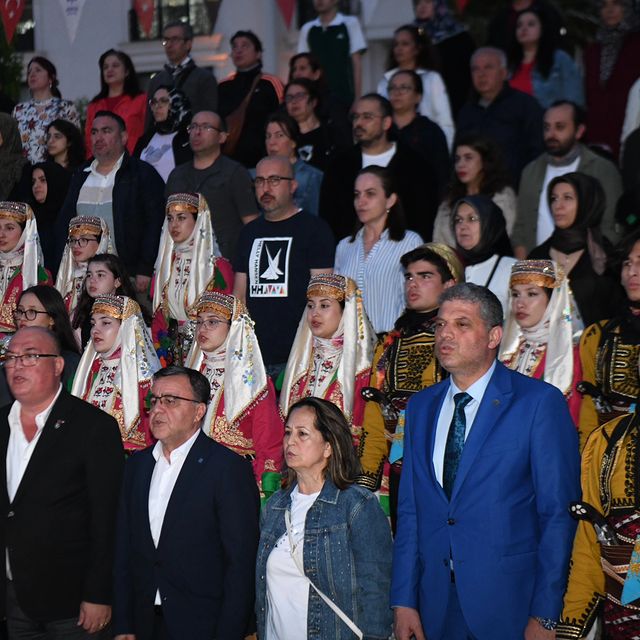 Altıeylül Belediyesi, 19 Mayıs Gençlik Haftası'nda Atatürk'ü Anma etkinliği düzenledi