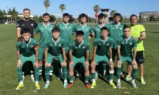 Bursaspor U17 Takımı Ankaragücü'nü Mağlup Ederek Şampiyon Oldu
