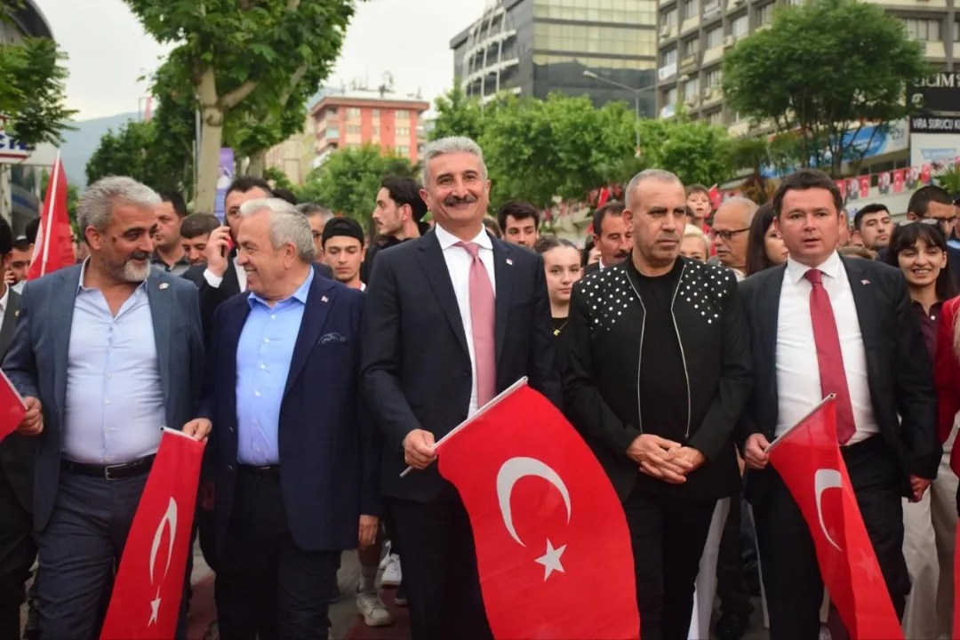 CHP Bursa İl Başkanı Nihat Yeşiltaş 19 Mayıs etkinliklerine katıldı