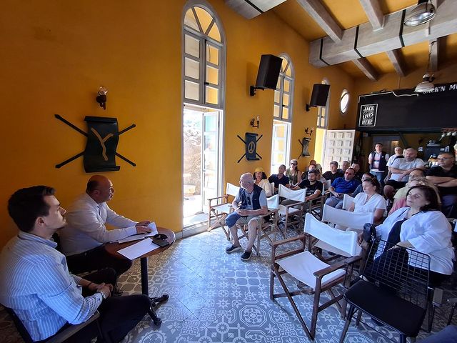Bozcaada Belediyesi'nden Kiracılarla Şeffaflık ve İş Birliği Toplantısı