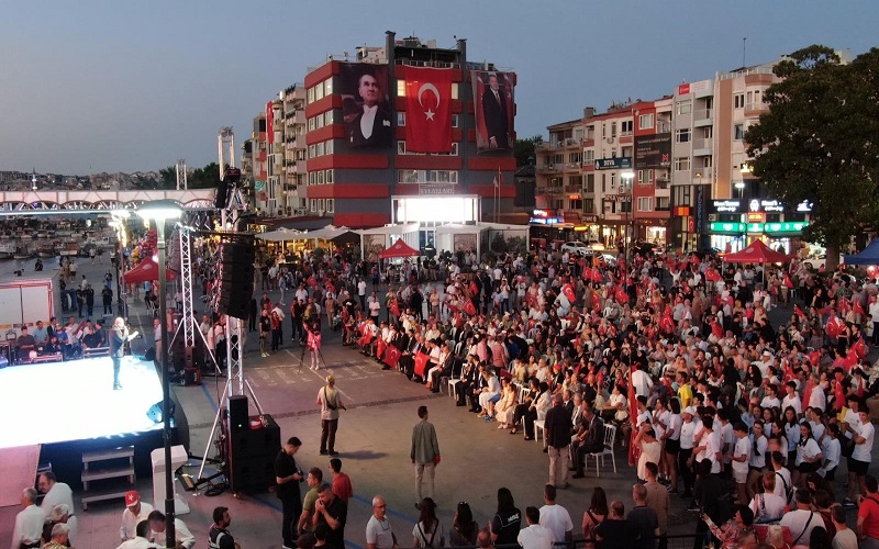 Çanakkale'de 15 Temmuz Demokrasi ve Milli Birlik Günü Coşkuyla Kutlandı
