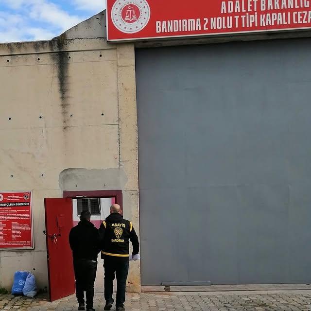Bandırma'da Hırsızlık Suçundan Aranan Şahıs Yakalandı