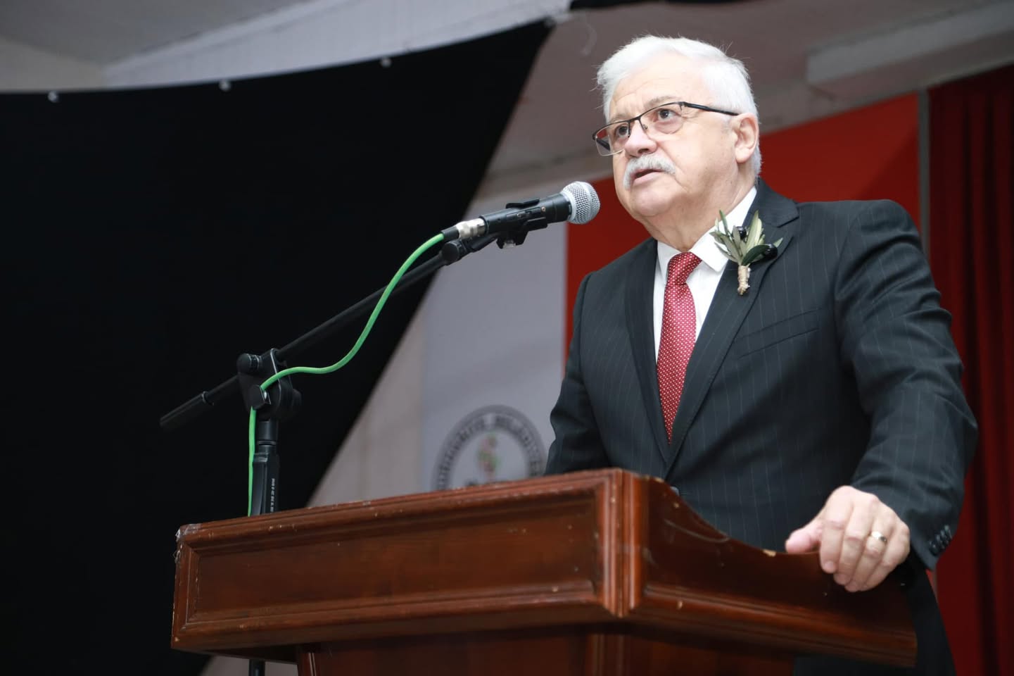 Burhaniye'de 20. Zeytin ve Zeytinyağı Hasat Festivali Coşkuyla Başladı