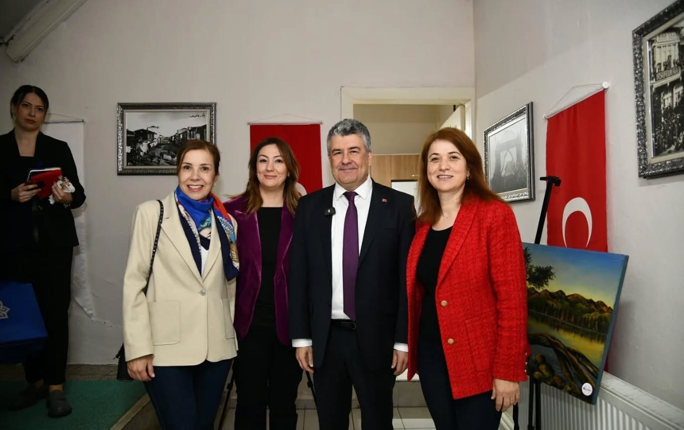 Balıkesir Kent Konseyi'nin Hünerli Eller Atölyesi Sergisi