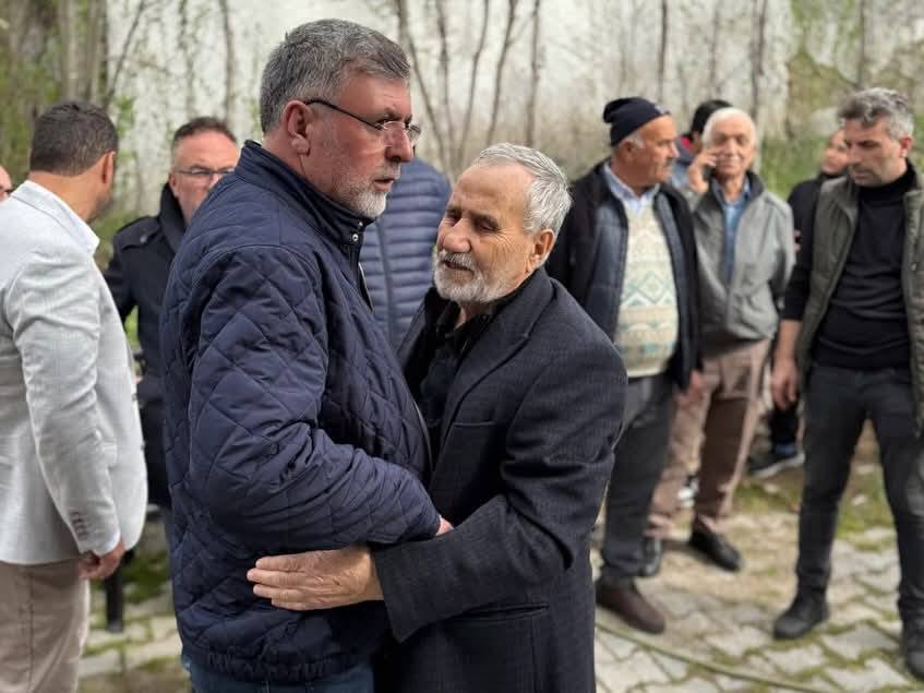 Kepsut'ta Acı Kayıp: Emekli Müfettiş Mehmet Emin Bayar’ın Eşi Medine Bayar Vefat Etti