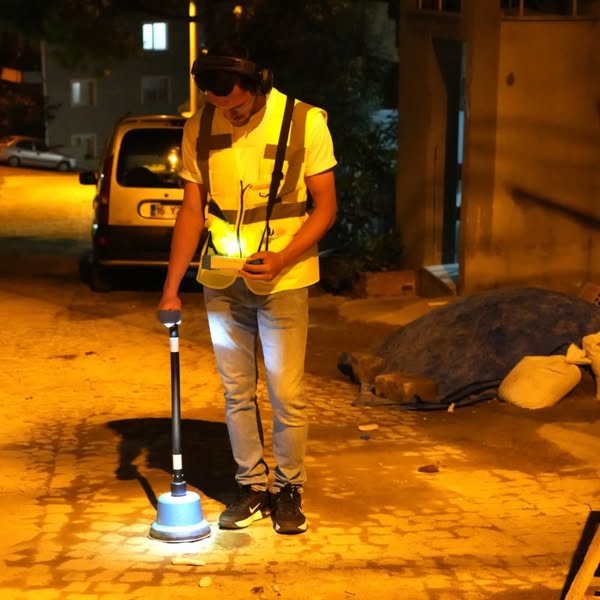 Ayvalık'ta İçme Suyu Altyapısı Rehabilitasyonu Devam Ediyor